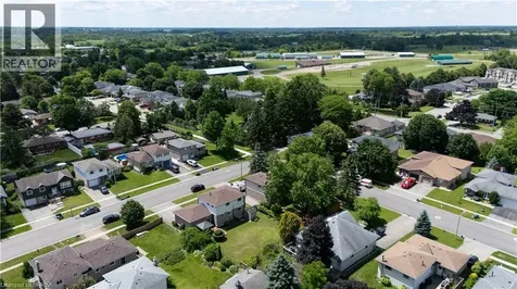 19 Owen Avenue Paris ON N3L 3N7