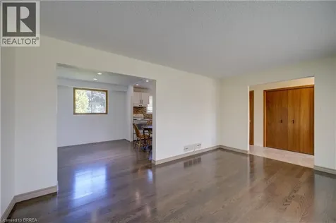 19 Owen Avenue Paris ON N3L 3N7