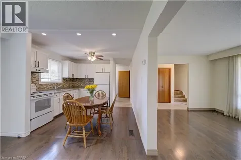 19 Owen Avenue Paris ON N3L 3N7