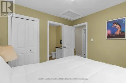 96 46th Street North Wasaga Beach ON L9Z 1Y7