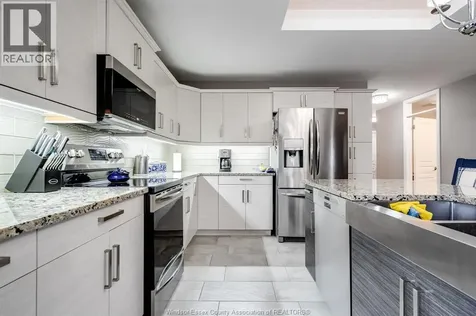 1 Woodland Street Kingsville ON N9Y 0B1