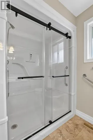 532 Highview Drive St. Thomas ON N5R 6G3