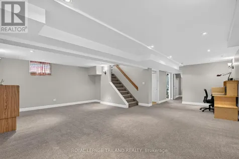 532 Highview Drive St. Thomas ON N5R 6G3
