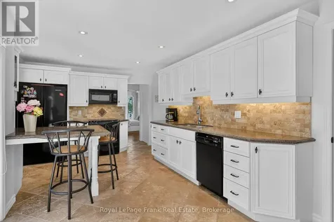 2864 Antelope Trail Selwyn ON K0L 2H0