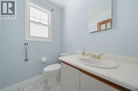 3 Twinoaks Crescent Stoney Creek ON L8J 2E6