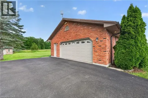 398 Mountain Road Grimsby ON L3M 4E7