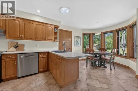 398 Mountain Road Grimsby ON L3M 4E7