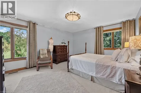 398 Mountain Road Grimsby ON L3M 4E7