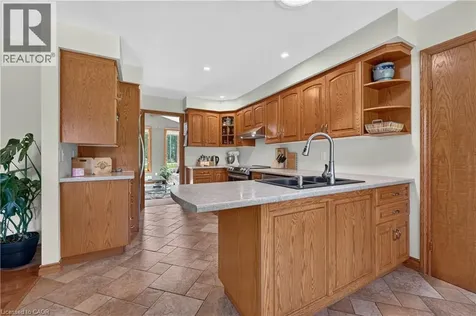398 Mountain Road Grimsby ON L3M 4E7