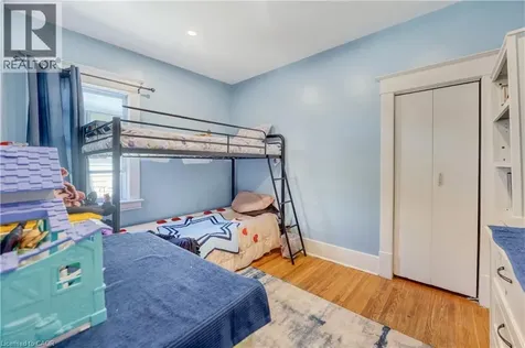 115 Collingwood Street Sarnia ON N7T 6M8