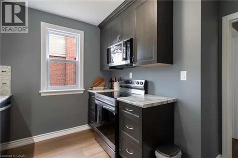 149 East 34th Street Hamilton ON L8V 3W7