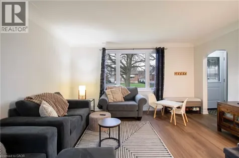 149 East 34th Street Hamilton ON L8V 3W7