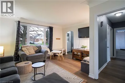 149 East 34th Street Hamilton ON L8V 3W7