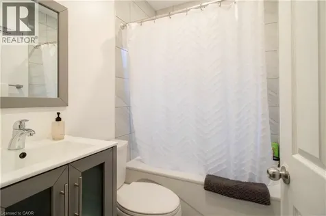 149 East 34th Street Hamilton ON L8V 3W7