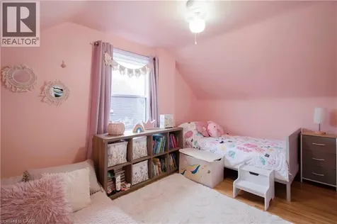 149 East 34th Street Hamilton ON L8V 3W7