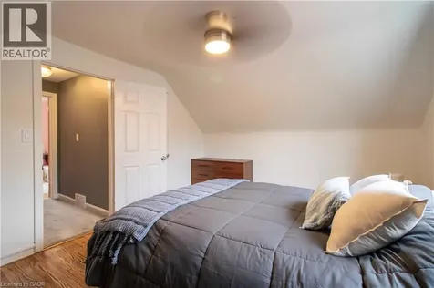 149 East 34th Street Hamilton ON L8V 3W7