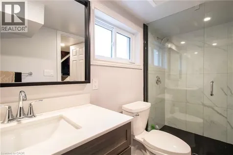 149 East 34th Street Hamilton ON L8V 3W7