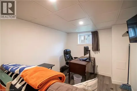149 East 34th Street Hamilton ON L8V 3W7