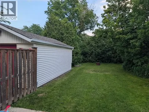 149 East 34th Street Hamilton ON L8V 3W7