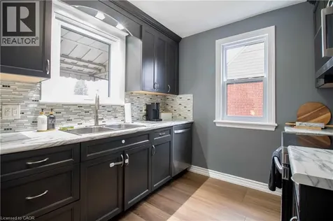 149 East 34th Street Hamilton ON L8V 3W7