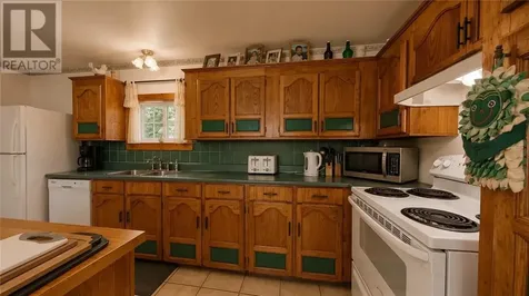 320 Perivale Rd W. Spring Bay ON P0P 2B0