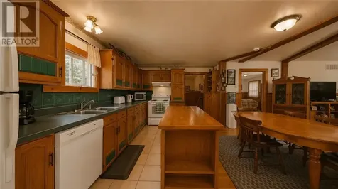 320 Perivale Rd W. Spring Bay ON P0P 2B0