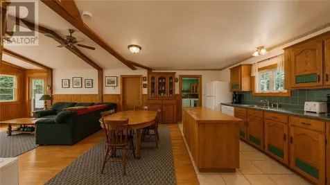 320 Perivale Rd W. Spring Bay ON P0P 2B0