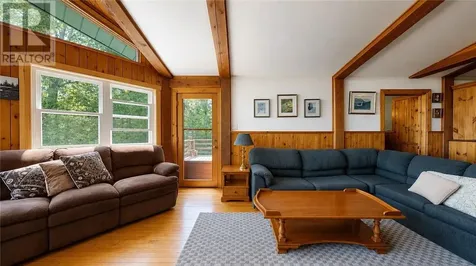 320 Perivale Rd W. Spring Bay ON P0P 2B0