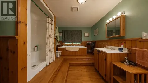 320 Perivale Rd W. Spring Bay ON P0P 2B0