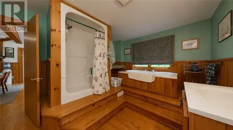 320 Perivale Rd W. Spring Bay ON P0P 2B0