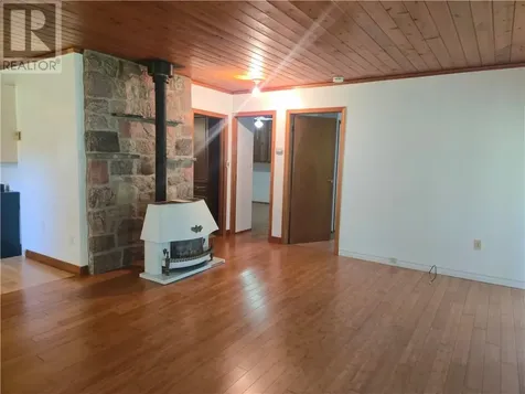 15833 Highway 540 Evansville ON P0P 1E0