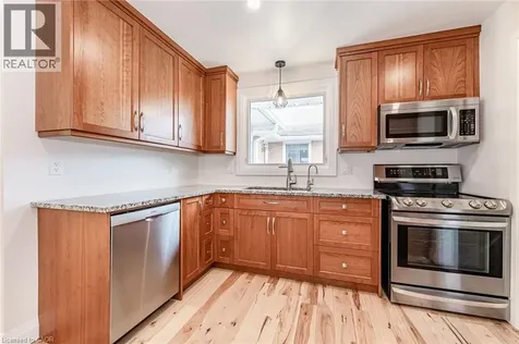 47 Brookside Crescent Kitchener ON N2N 1H2
