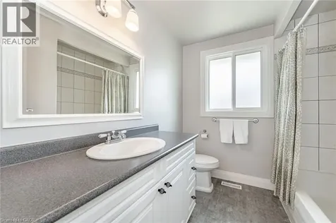 47 Brookside Crescent Kitchener ON N2N 1H2
