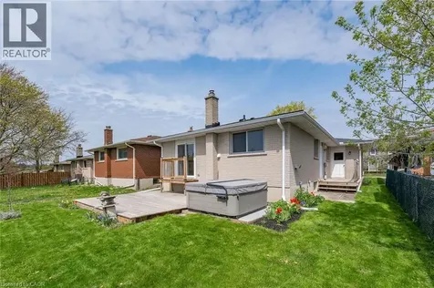 47 Brookside Crescent Kitchener ON N2N 1H2