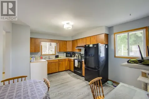 202 15th Avenue Hanover ON N4N 3L4