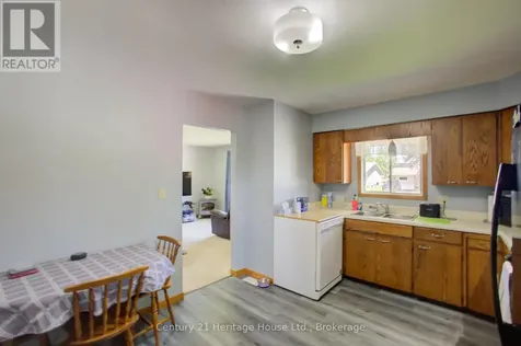 202 15th Avenue Hanover ON N4N 3L4