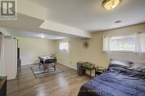 202 15th Avenue Hanover ON N4N 3L4