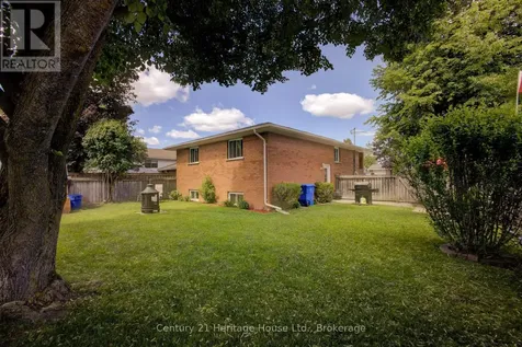 202 15th Avenue Hanover ON N4N 3L4