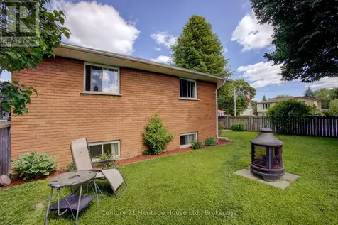 202 15th Avenue Hanover ON N4N 3L4
