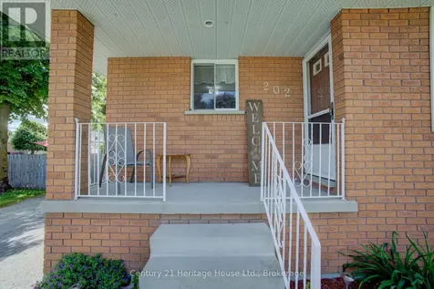 202 15th Avenue Hanover ON N4N 3L4