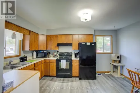 202 15th Avenue Hanover ON N4N 3L4