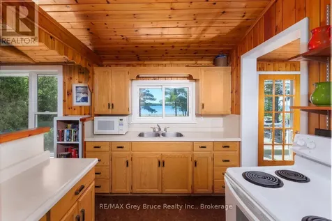 594 Warner Bay Road Northern Bruce Peninsula ON N0H 2R0
