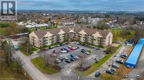 15 Hofstetter Avenue Kitchener ON N2A 3Z7