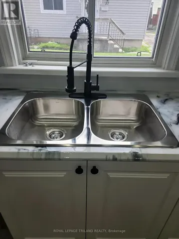 56 Mondamin Street St. Thomas ON N5P 2V3