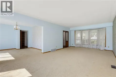 258 Camelot Drive Burlington ON L7L 2G1