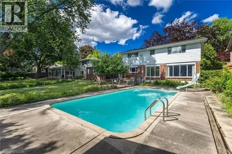 258 Camelot Drive Burlington ON L7L 2G1