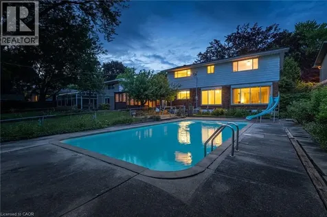258 Camelot Drive Burlington ON L7L 2G1