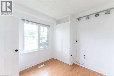 185 Cedardale Avenue Stoney Creek ON L8E 1R4