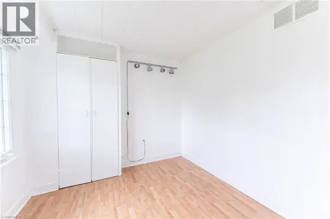 185 Cedardale Avenue Stoney Creek ON L8E 1R4