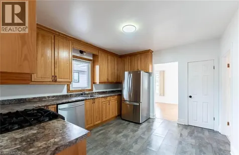 185 Cedardale Avenue Stoney Creek ON L8E 1R4
